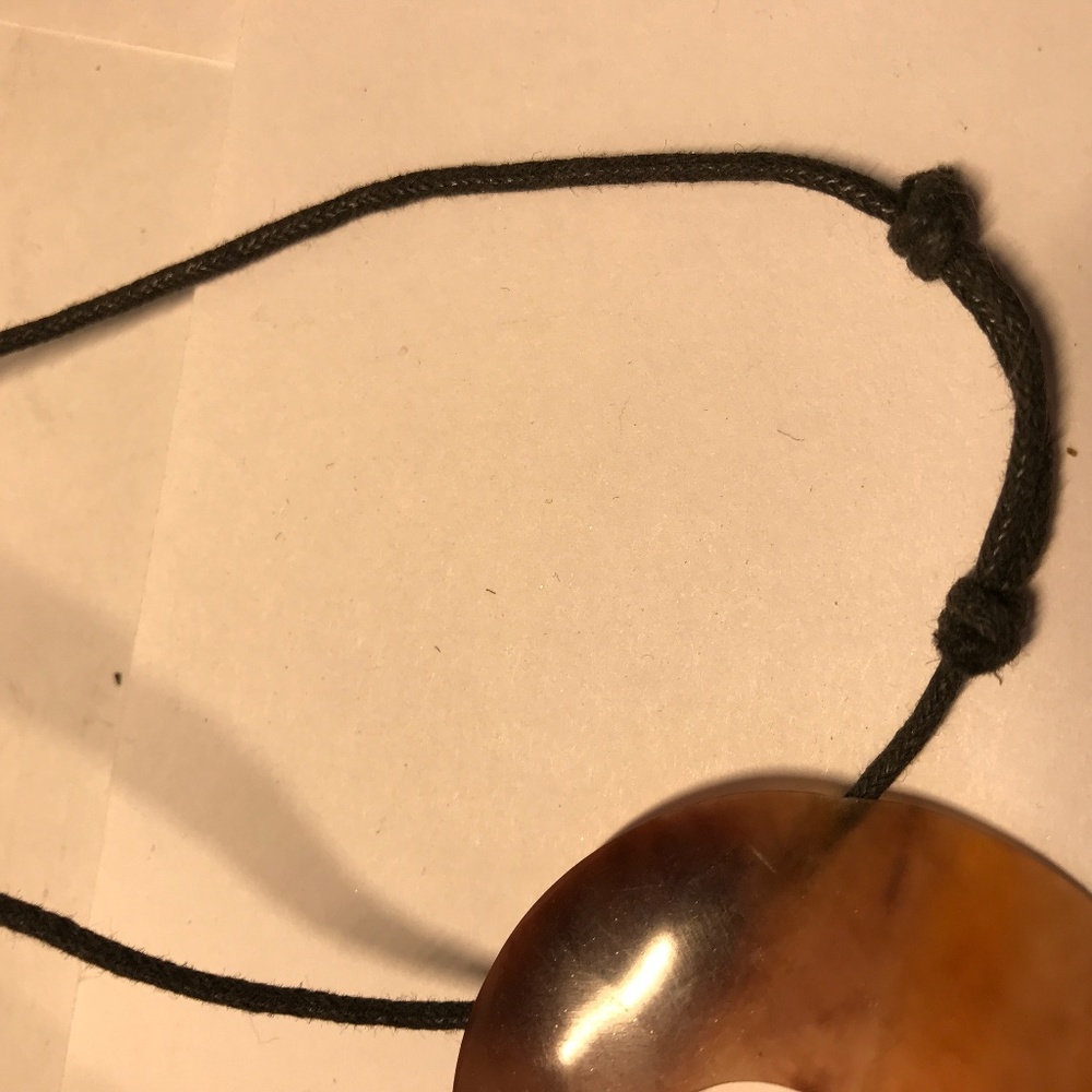 Shell and Bone Necklace/Chocker - Picture 3 of 4